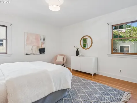 366 SE 44th Avenue Portland OR 97215
