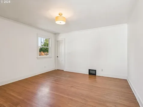 366 SE 44th Avenue Portland OR 97215
