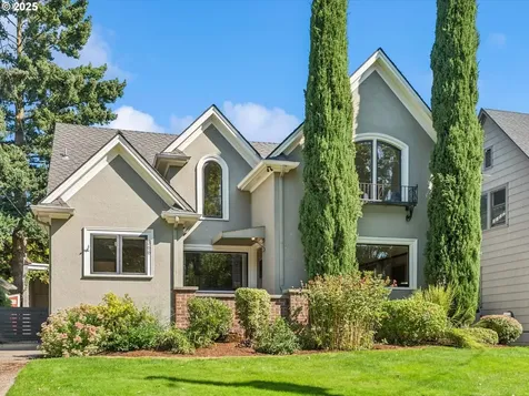 366 SE 44th Avenue Portland OR 97215