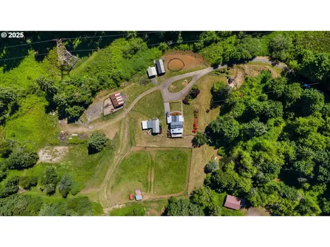3412 NE 399th Street La Center WA 98629