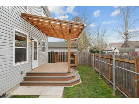 8259 N Johnswood Drive Portland OR 97203