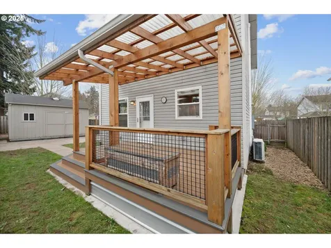 8259 N Johnswood Drive Portland OR 97203