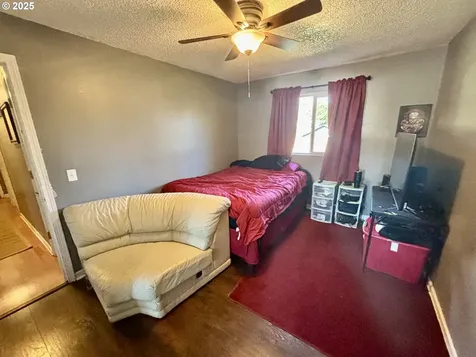 1854 SE Giles Street Roseburg OR 97470