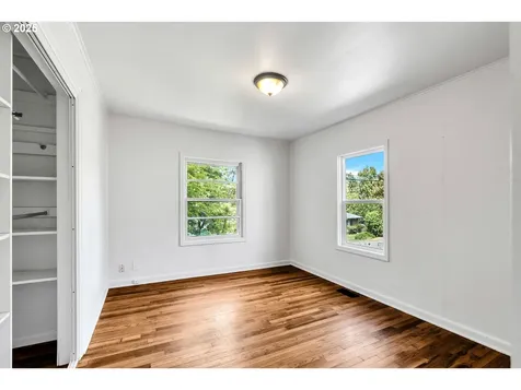 5600 SW Florida Street Portland OR 97219