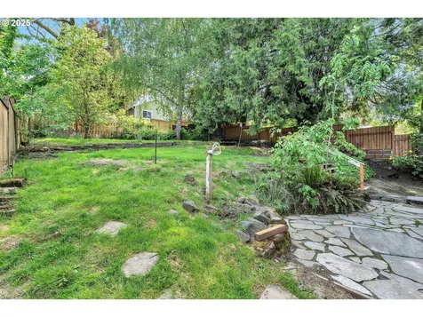 5600 SW Florida Street Portland OR 97219