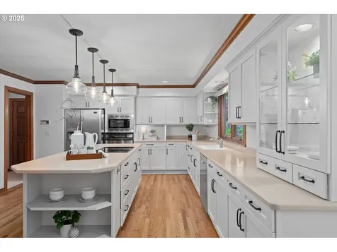 10670 NW La Cassel Crest Lane Portland OR 97229