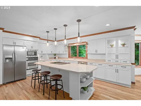 10670 NW La Cassel Crest Lane Portland OR 97229