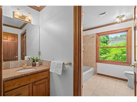 10670 NW La Cassel Crest Lane Portland OR 97229