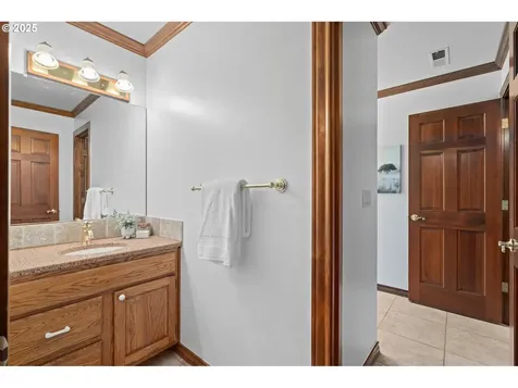 10670 NW La Cassel Crest Lane Portland OR 97229