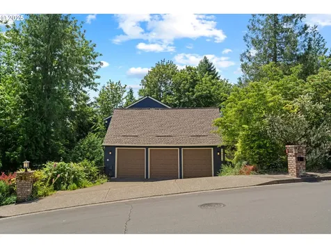 10670 NW La Cassel Crest Lane Portland OR 97229
