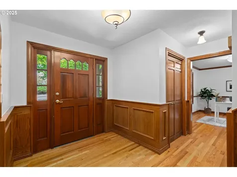 10670 NW La Cassel Crest Lane Portland OR 97229