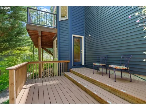 10670 NW La Cassel Crest Lane Portland OR 97229