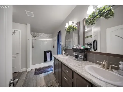 90807 N Bank Lane Coquille OR 97423