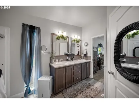 90807 N Bank Lane Coquille OR 97423