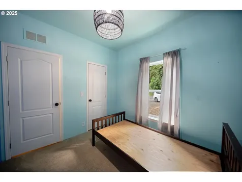 90807 N Bank Lane Coquille OR 97423