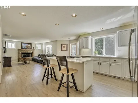 2878 NE Aurora Drive Hillsboro OR 97124