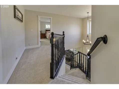 2878 NE Aurora Drive Hillsboro OR 97124