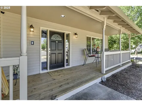 2878 NE Aurora Drive Hillsboro OR 97124