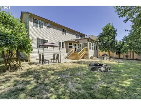 2878 NE Aurora Drive Hillsboro OR 97124