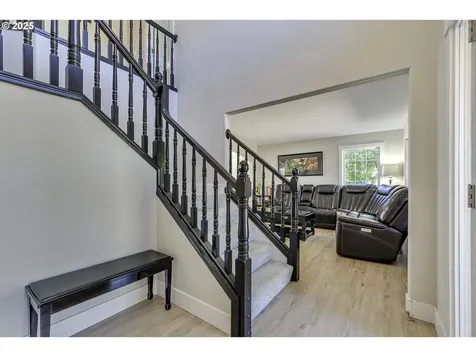 2878 NE Aurora Drive Hillsboro OR 97124