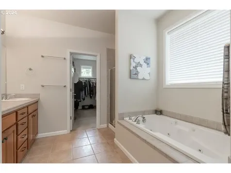 13235 SW Nahcotta Drive Portland OR 97223