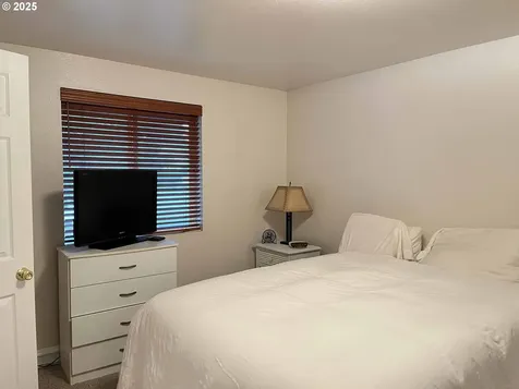 1425 Zebrawood Street Florence OR 97439