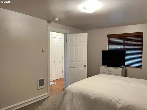 1425 Zebrawood Street Florence OR 97439