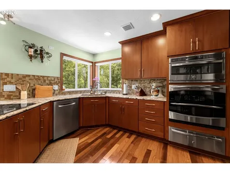 15212 NE Winsor Drive Brush Prairie WA 98606