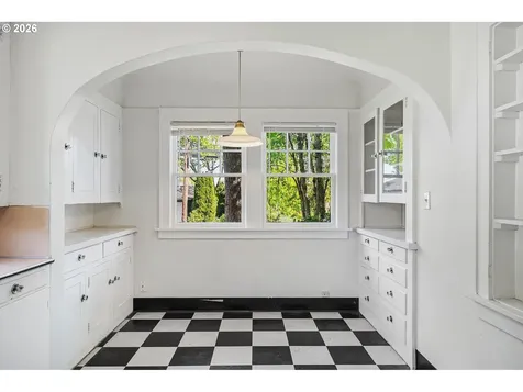 6521 SE 16th Avenue Portland OR 97202