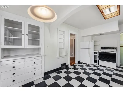6521 SE 16th Avenue Portland OR 97202