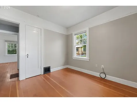 6521 SE 16th Avenue Portland OR 97202