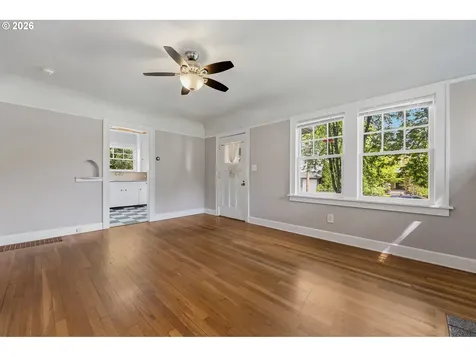 6521 SE 16th Avenue Portland OR 97202