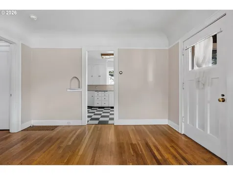 6521 SE 16th Avenue Portland OR 97202