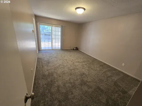 4002 Oak Street Longview WA 98632