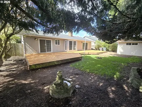 4002 Oak Street Longview WA 98632