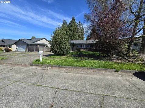 4002 Oak Street Longview WA 98632