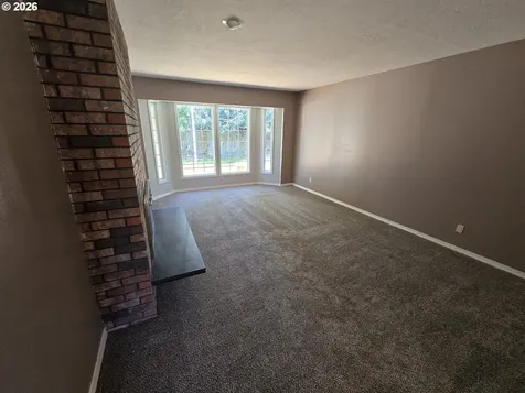 4002 Oak Street Longview WA 98632