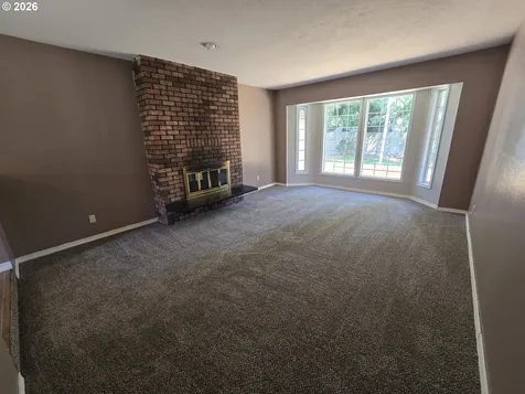 4002 Oak Street Longview WA 98632