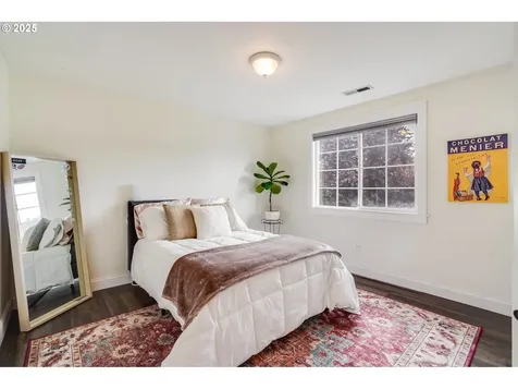 15704 NE 48th Street Vancouver WA 98682