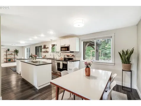 15704 NE 48th Street Vancouver WA 98682