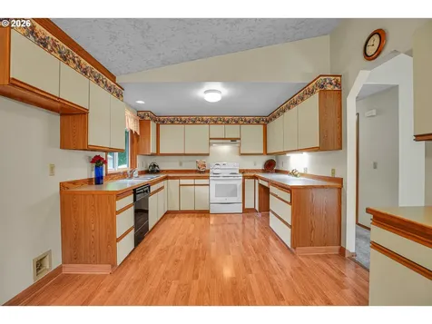 3802 NE 157th Avenue Vancouver WA 98682
