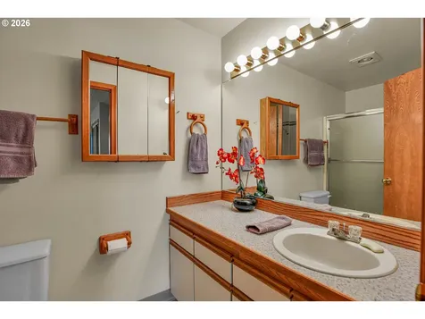 3802 NE 157th Avenue Vancouver WA 98682