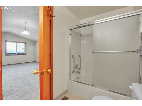 3802 NE 157th Avenue Vancouver WA 98682