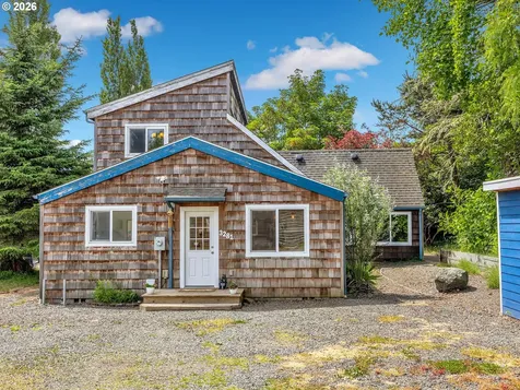 3281 Highway 101 Gearhart OR 97138