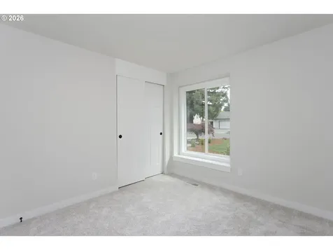 174 SW 10th Avenue Canby OR 97013