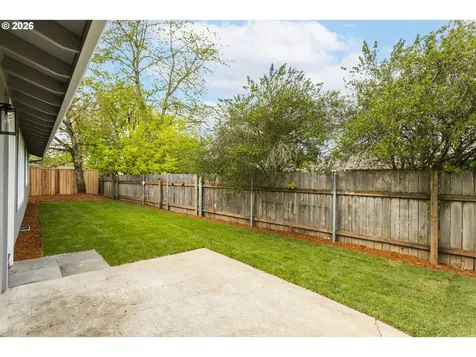 174 SW 10th Avenue Canby OR 97013