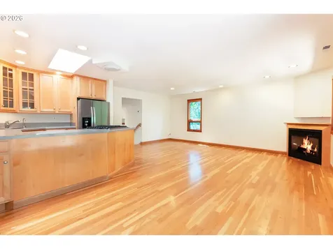 3831 SW Canby Street Portland OR 97219