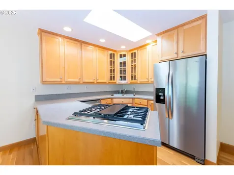 3831 SW Canby Street Portland OR 97219