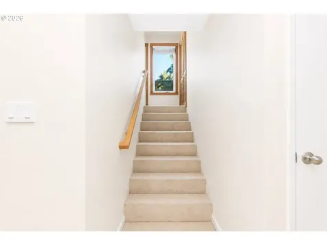 3831 SW Canby Street Portland OR 97219