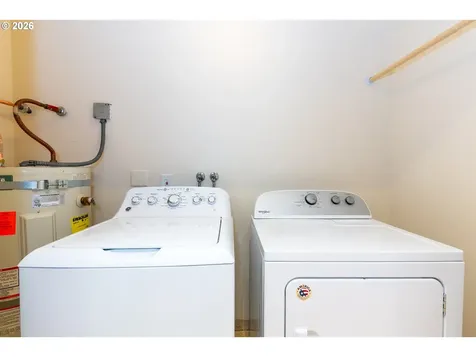 3831 SW Canby Street Portland OR 97219